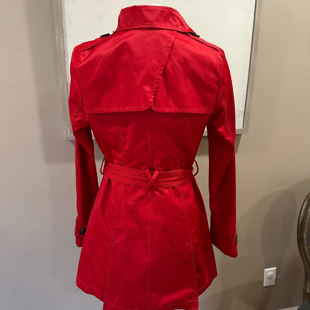 Jones New York Bold Scarlet Trench Coat - Picture 7 of 10